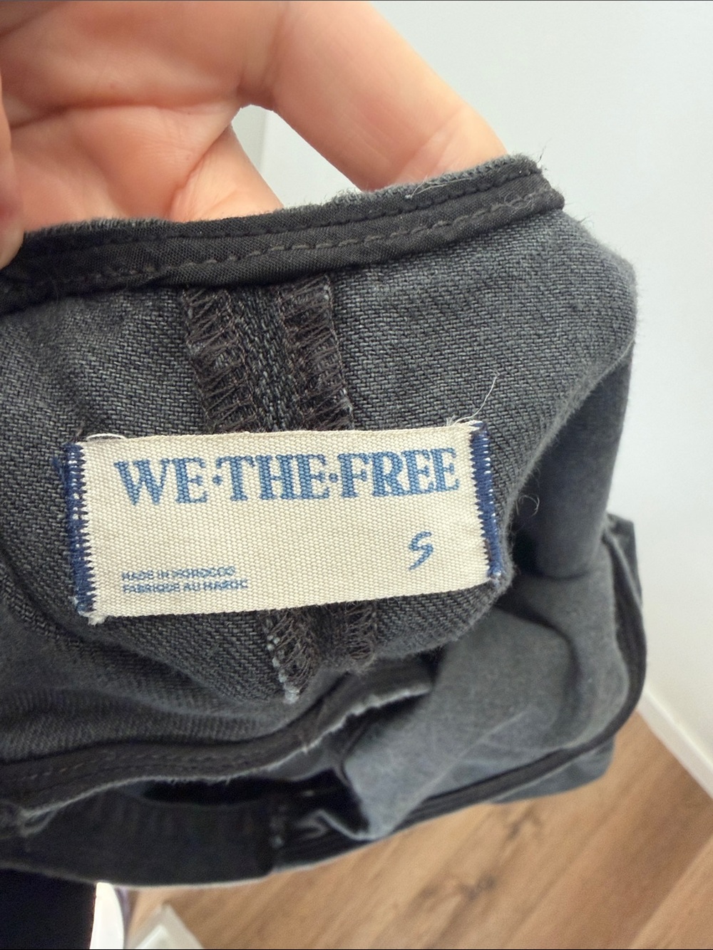 Free People - HIGH ROLLER Black Denim Overalls with Front Pockets - Picture 3 of 3